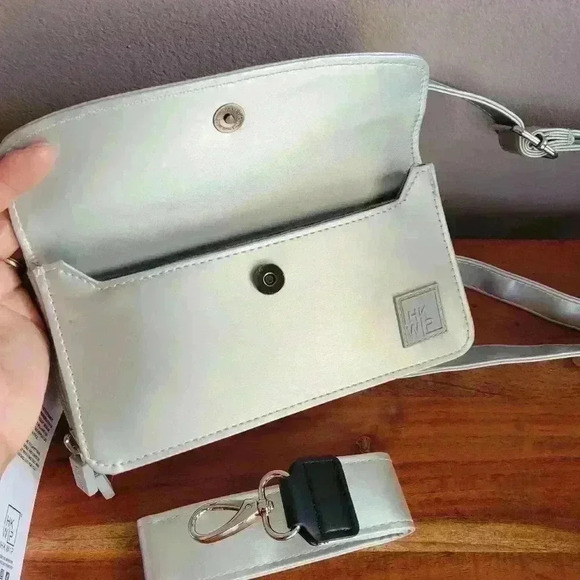 Brand New IHKWIP Convertible Wear Everywhere RFID Wallet Crossbody Silver Color - Picture 3 of 13